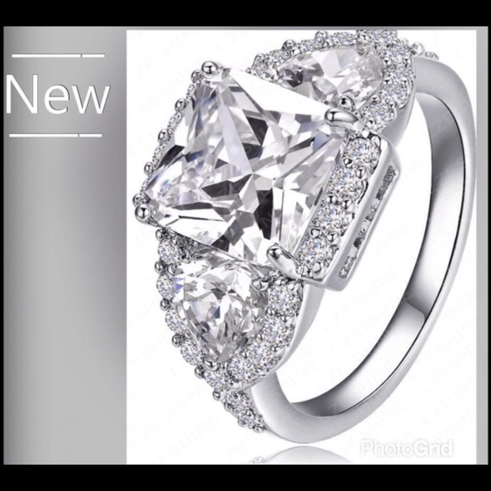 New 3- Stone Ring size 7&8